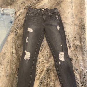 Black destroyed 7 the skinny jeans